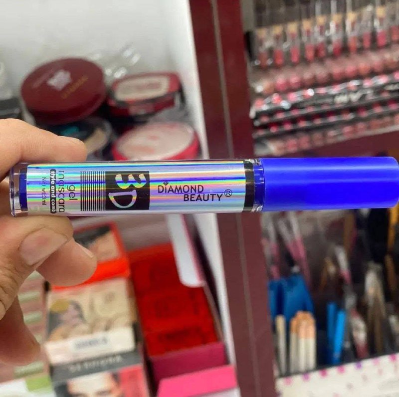 مسكره زرقاء من ديا موند بيوتي 💙💙